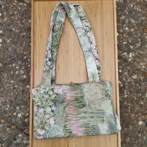 Funda de libros Flores Rosas y Juncos